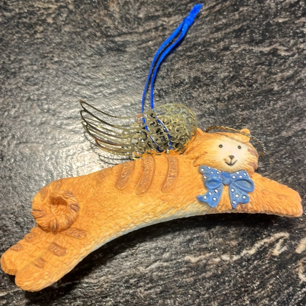 Cat Ornament Tiger striped brown tan golden shiny brass ANGEL WINGS golden halo